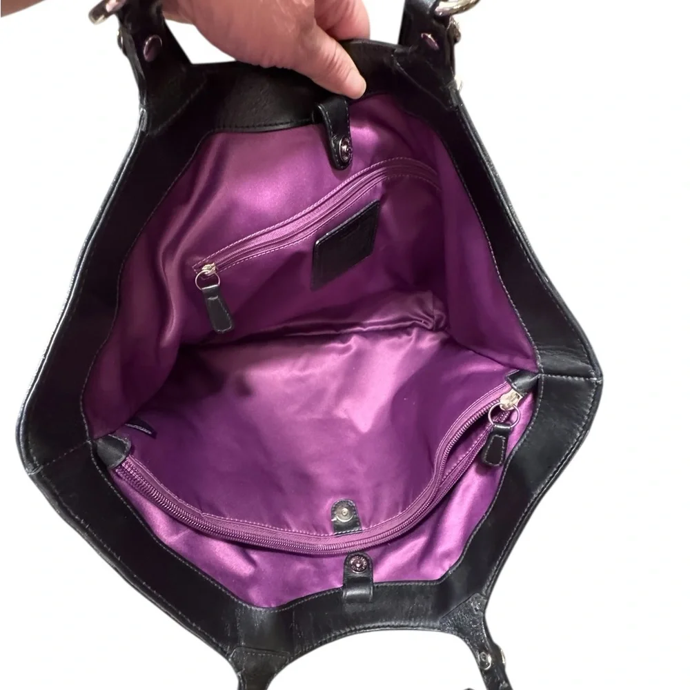 Coach Carly Tote — 2010 - Picture 11 of 14